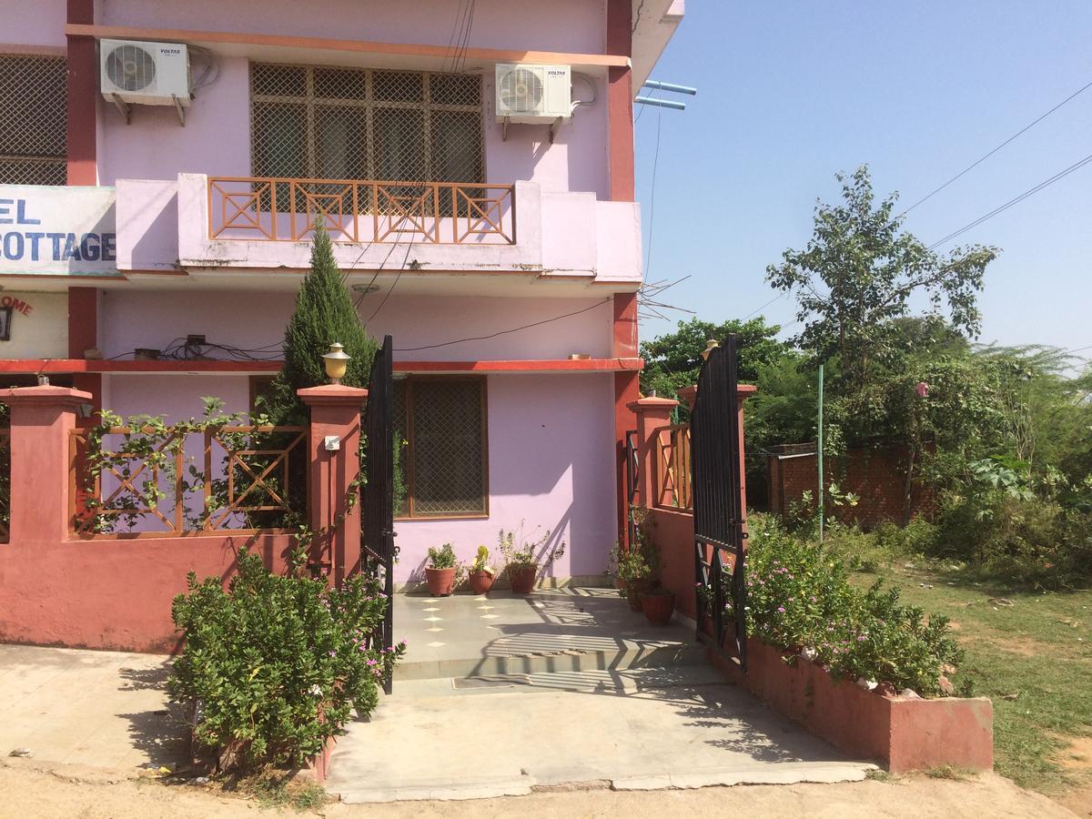Krishna Cottage ขชุราโห ภายนอก รูปภาพ